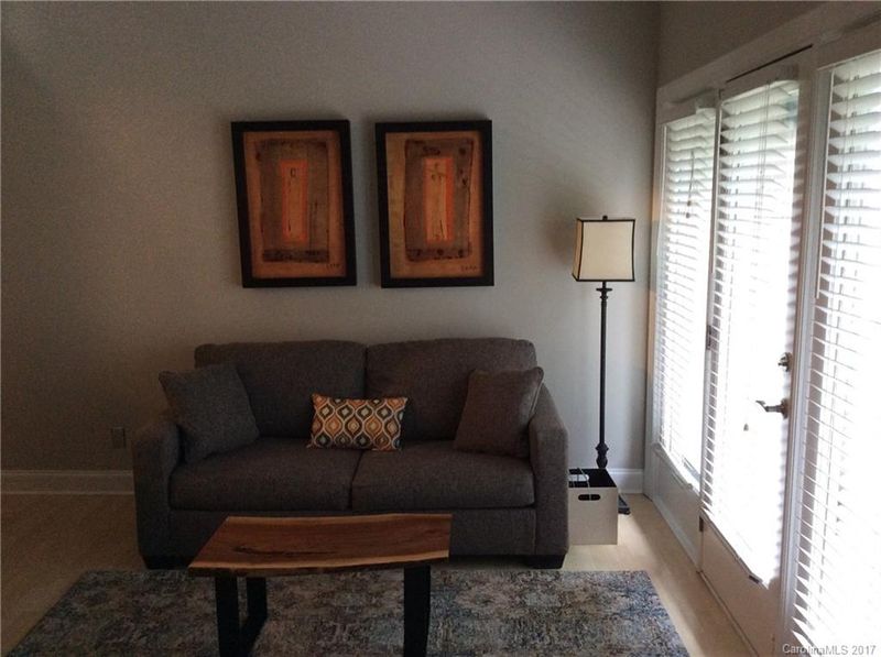 306 Cedar St #5, Charlotte, NC 28202