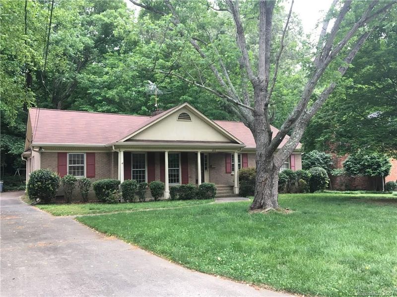 2916 Burnt Mill Rd, Charlotte, NC 28210