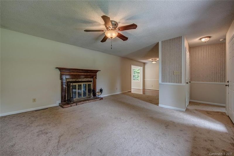 2515 Amity Ave, Gastonia, NC 28054