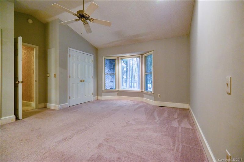 2301 Mullis Ln, Matthews, NC 28105