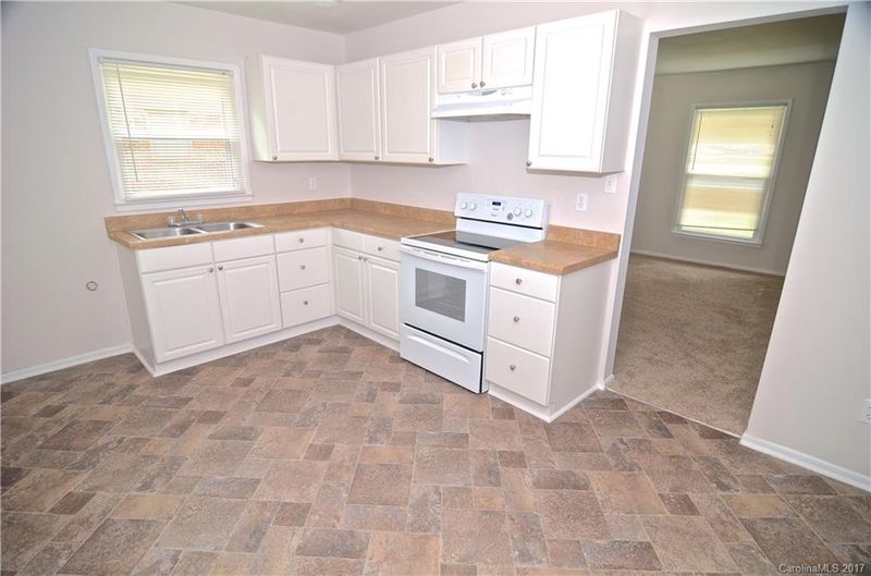 701 Milan Rd, Charlotte, NC 28216