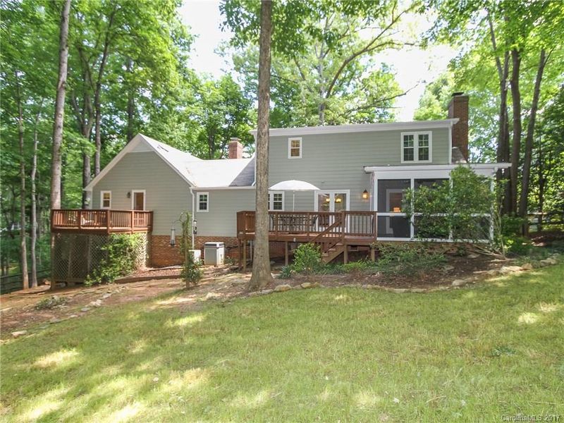 1020 Holleybank Dr, Matthews, NC 28105