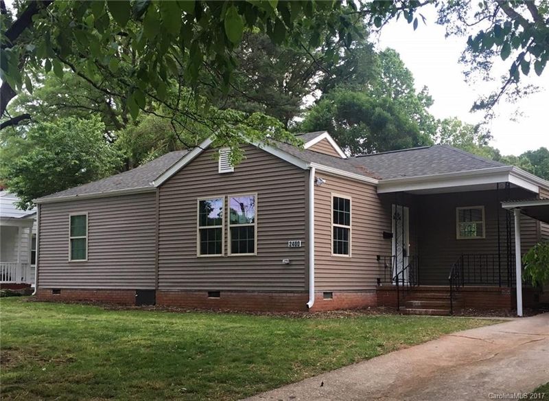 2400 Belfast Dr, Charlotte, NC 28208