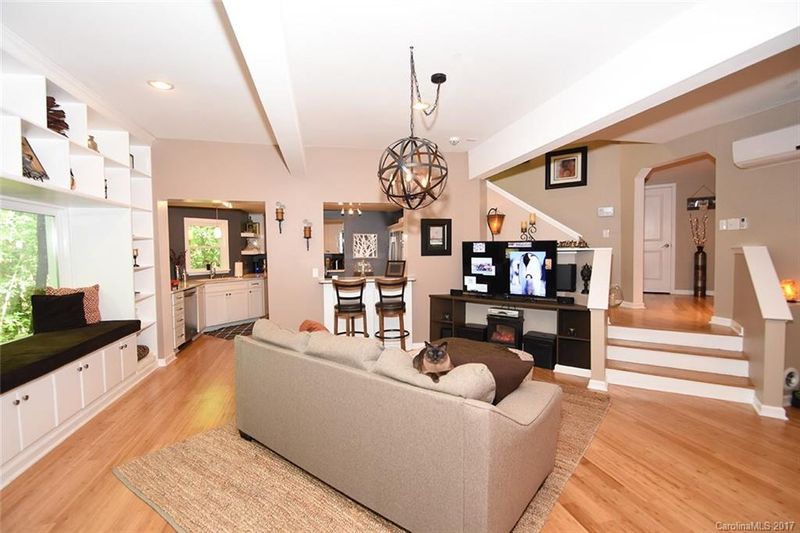 2111 Lometa Rd, York, SC 29745