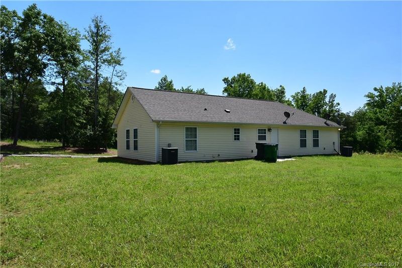 13836 Circle Dr, Charlotte, NC 28262
