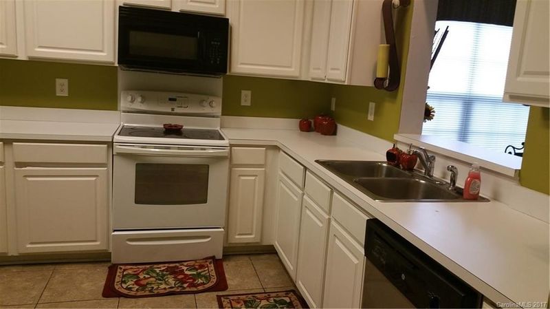 3924 Far West Dr, Charlotte, NC 28269