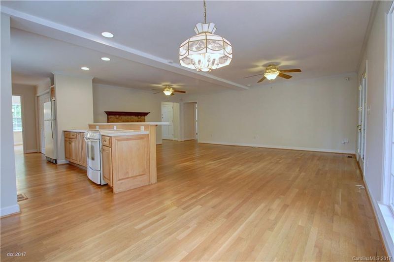9503 Covedale Dr, Charlotte, NC 28270