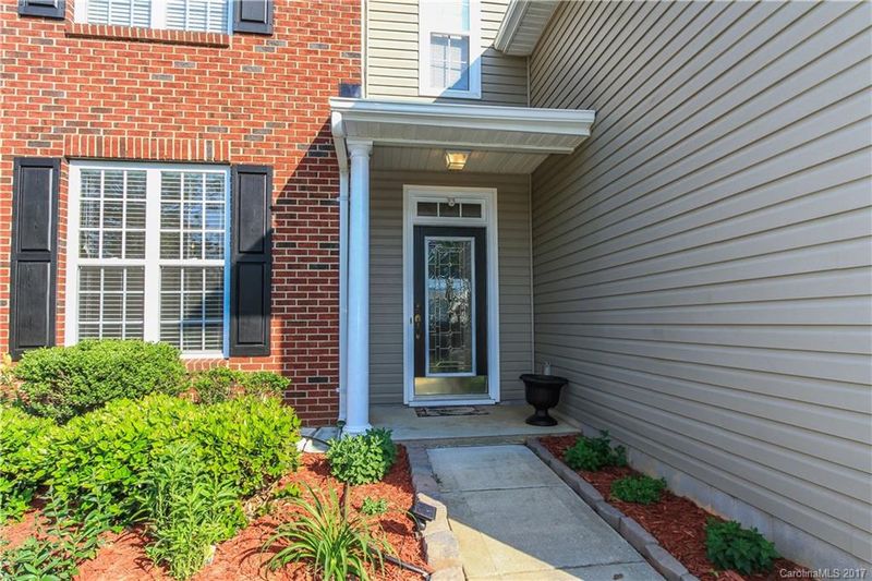 10105 Southampton Commons Dr, Charlotte, NC 28277