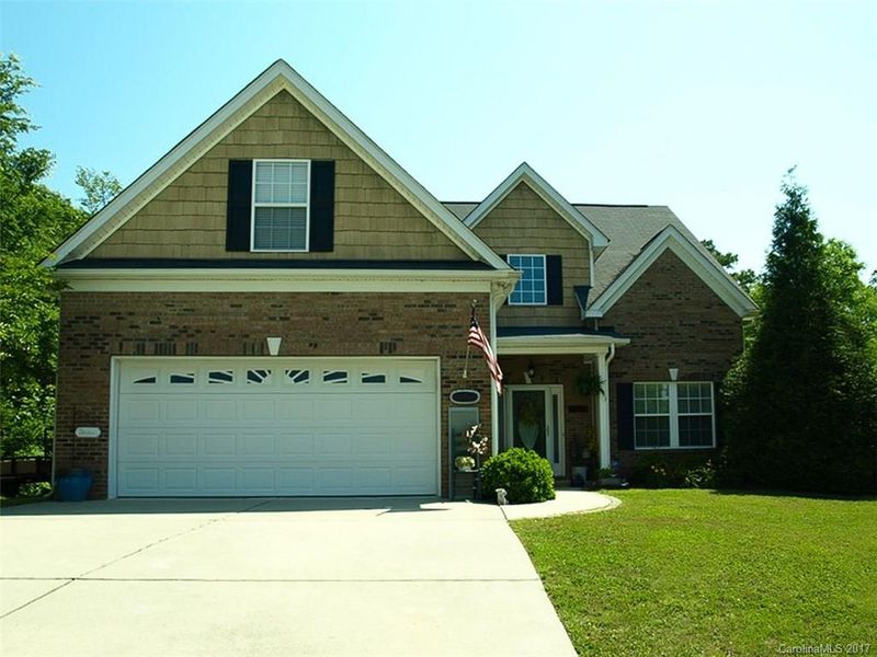 1090 Arrowhead Dr, Concord, NC 28025