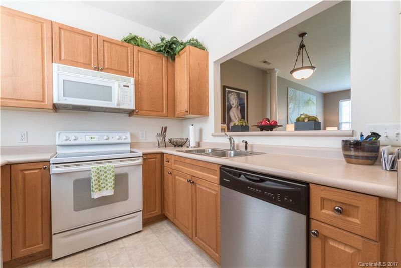 2426 Loch Stone Dr #8D, Gastonia, NC 28054