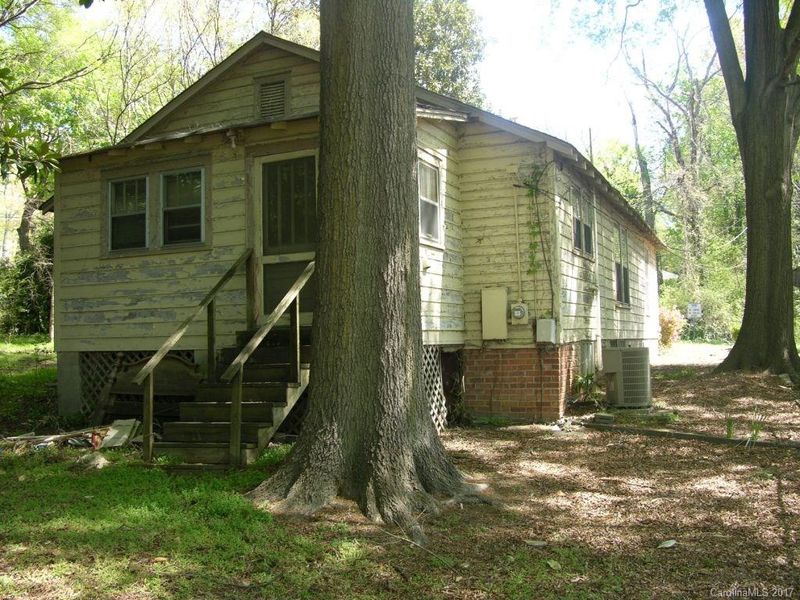 595 Gibson Dr, Concord, NC 28025