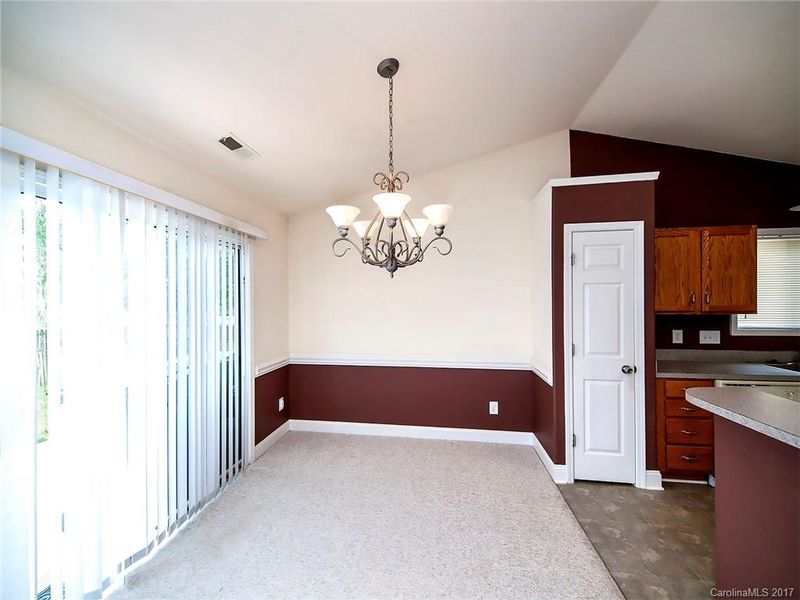 8434 Filbert Ln, Charlotte, NC 28215