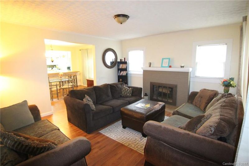 908 Hickory Grove Rd, Gastonia, NC 28056