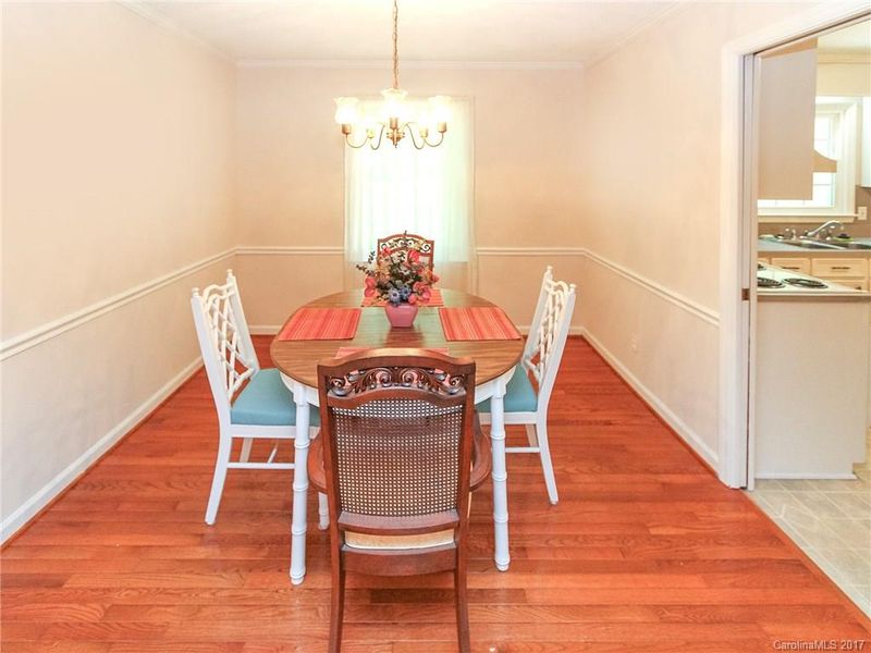 13705 Dartmoor Ct, Matthews, NC 28105