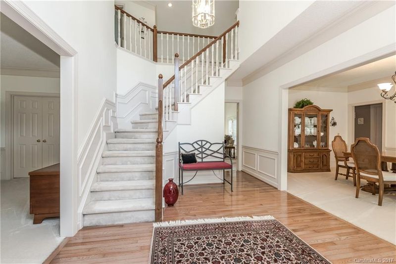 4841 Ridgetop Trl, Charlotte, NC 28215
