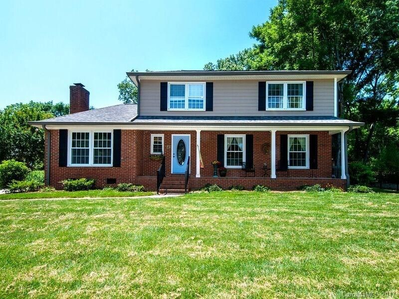 6826 Windyrush Rd, Charlotte, NC 28226