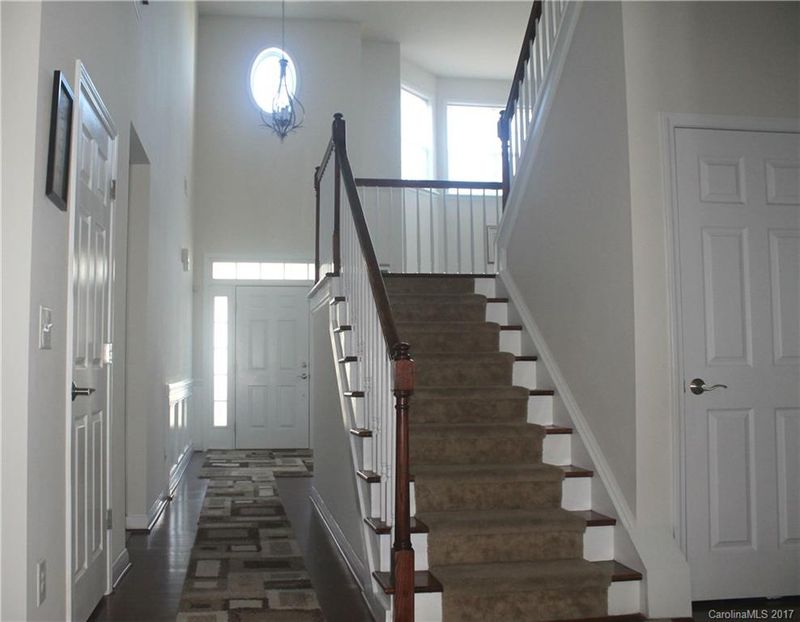 5833 Mitchell Grant Way, Charlotte, NC 28213