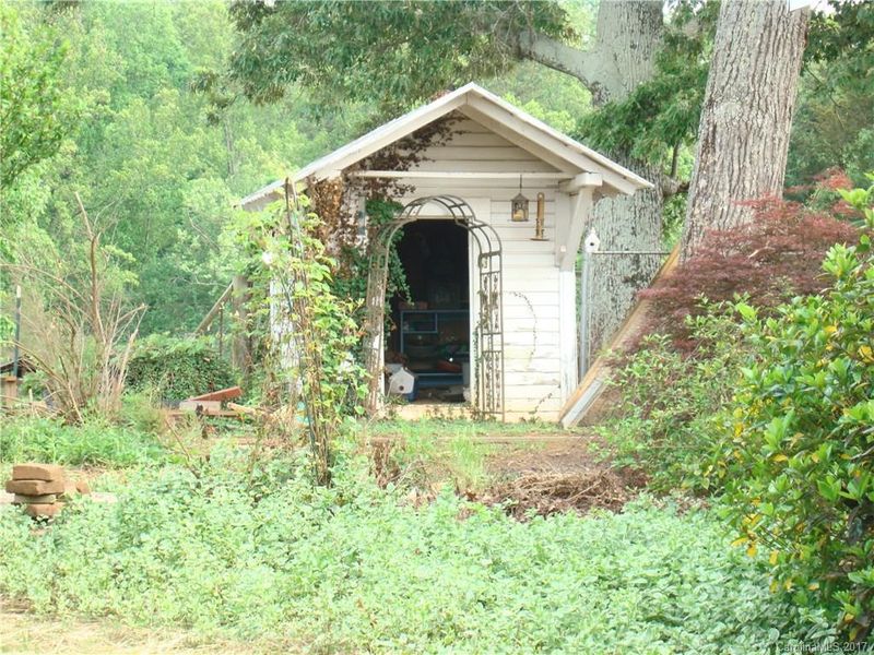 2555 Nc 10 Hw, Newton, NC 28658