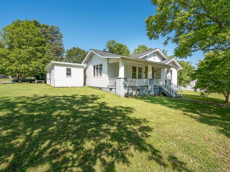 1201 Main St, Lowell, NC 28098