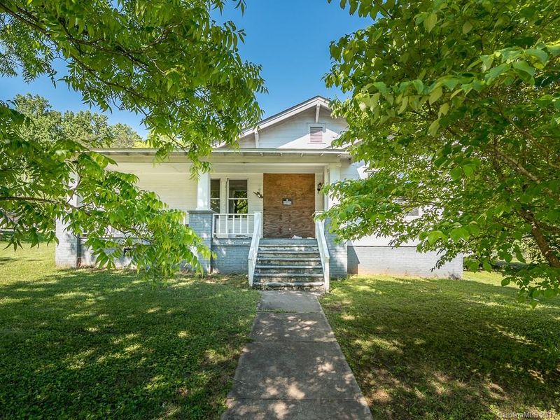 1201 Main St, Lowell, NC 28098