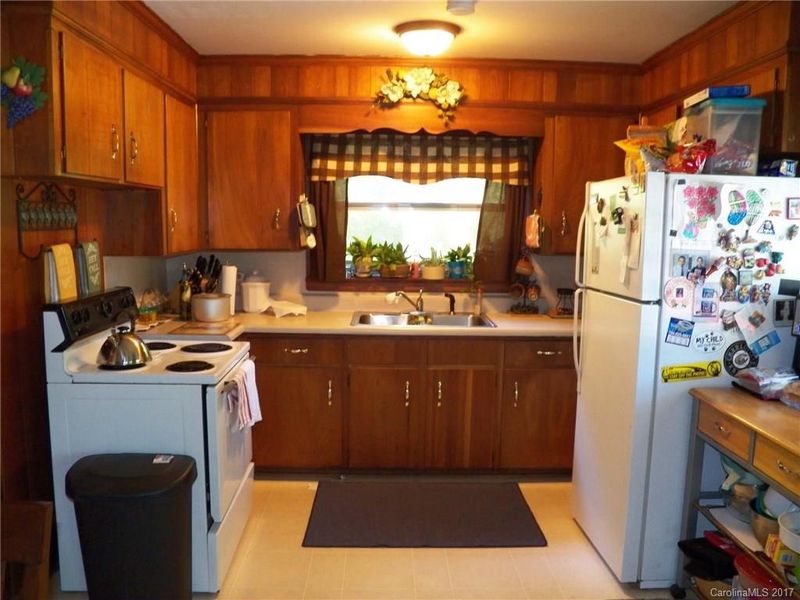 2729 Sandy Porter Rd, Charlotte, NC 28273