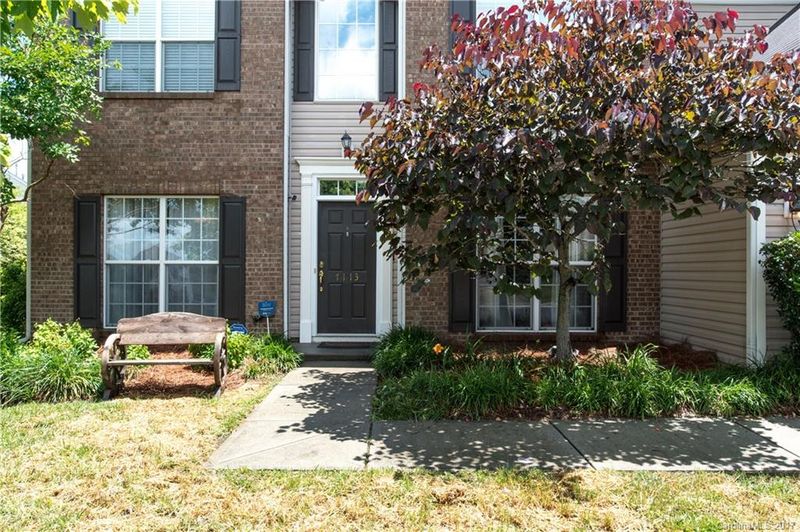7113 Tabor Falls Dr, Harrisburg, NC 28075