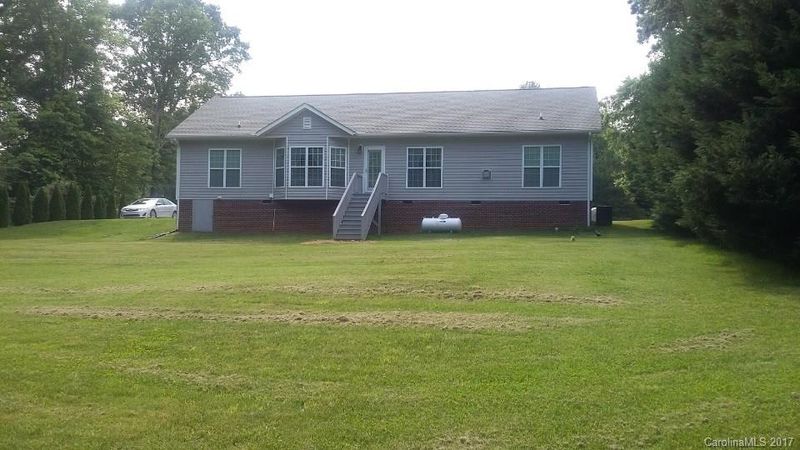 1577 Oak Park Ct, Iron Station, NC 28080