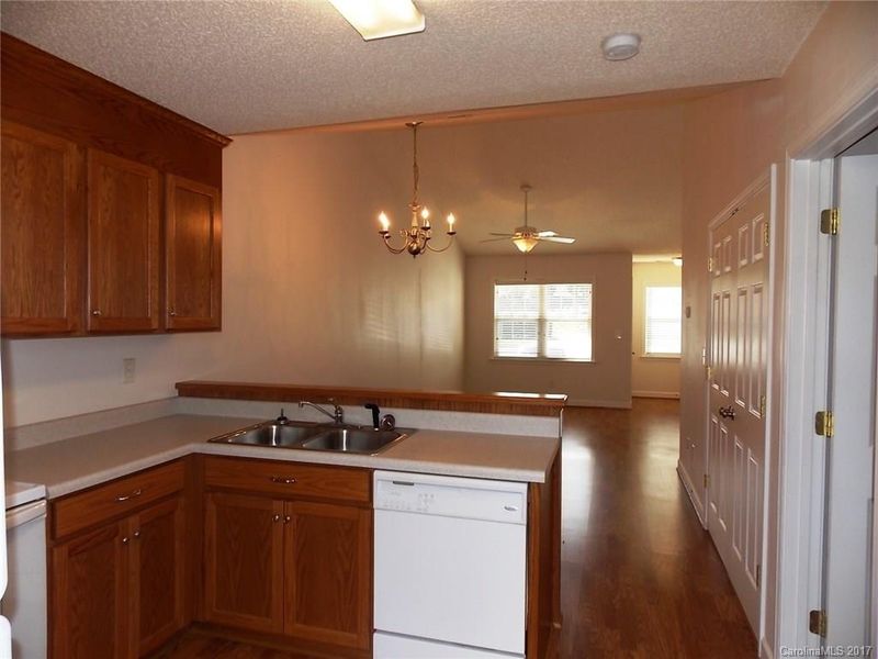 931 Barracuda Ave #63, Statesville, NC 28677