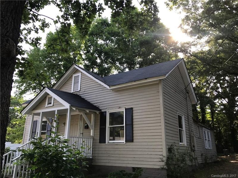 320 S Willow St, Gastonia, NC 28054