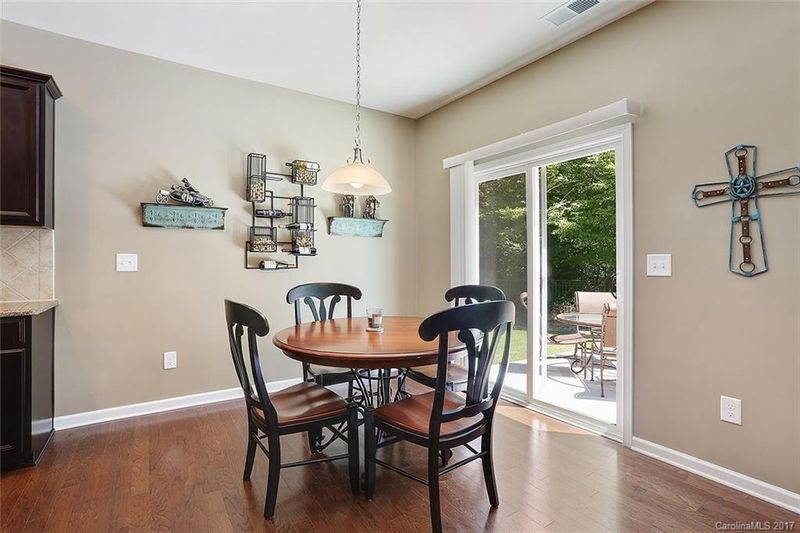 10651 Sapphire Trl, Davidson, NC 28036
