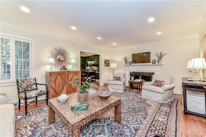 1821 Sterling Rd, Charlotte, NC 28209