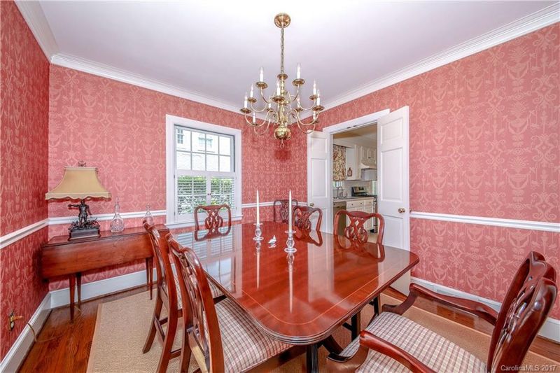 2525 Hampton Ave, Charlotte, NC 28207