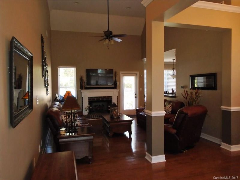 2460 Mintew Cir, Lincolnton, NC 28092