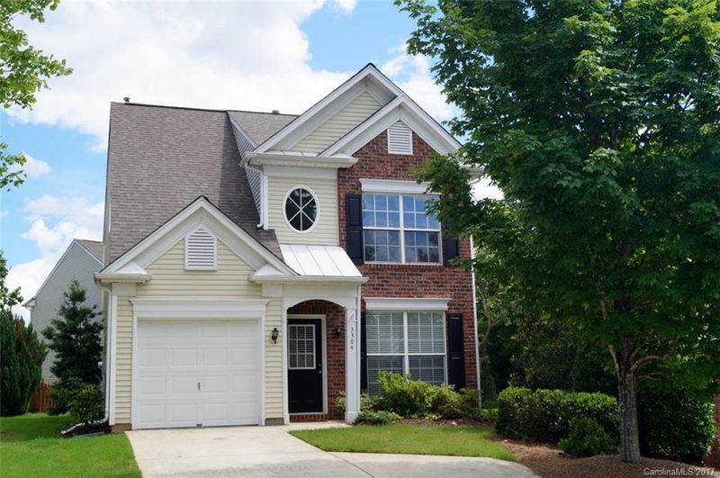 3304 Mannington Dr, Charlotte, NC 28270
