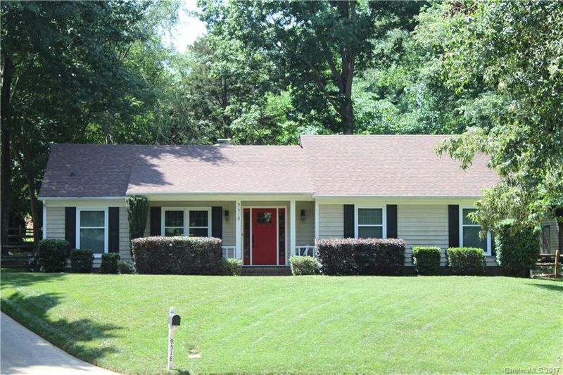9518 Cedarknoll Ct, Charlotte, NC 28270