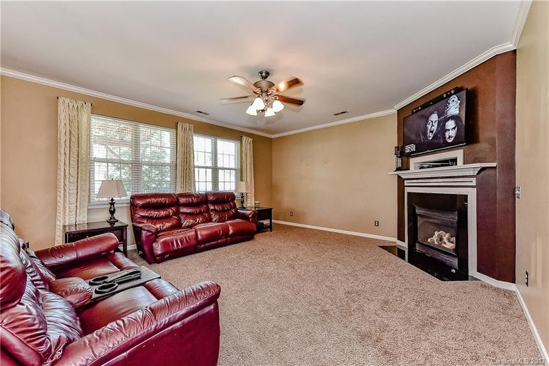 11035 Woods Corner Ct, Charlotte, NC 28277