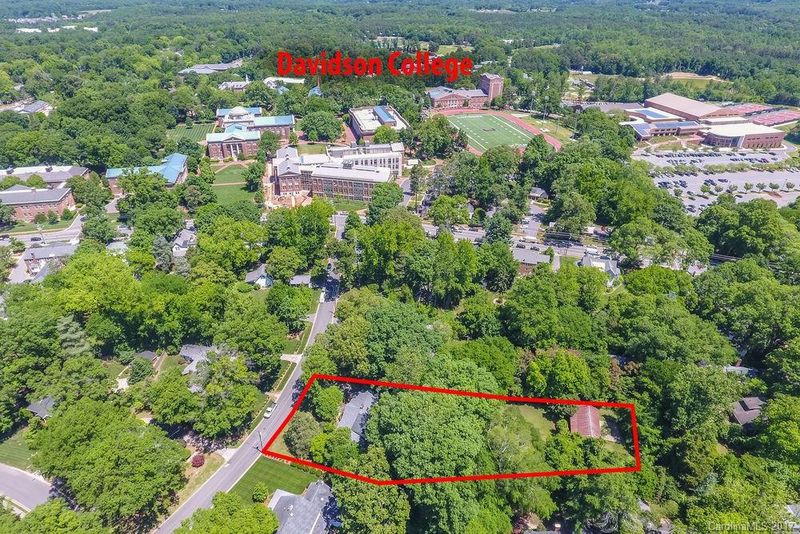 103 College Dr, Davidson, NC 28036