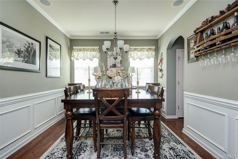 2823 Gilbraltar St, Davidson, NC 28036