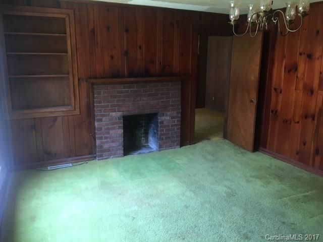3250 1st Avenue Dr SE, Conover, NC 28613
