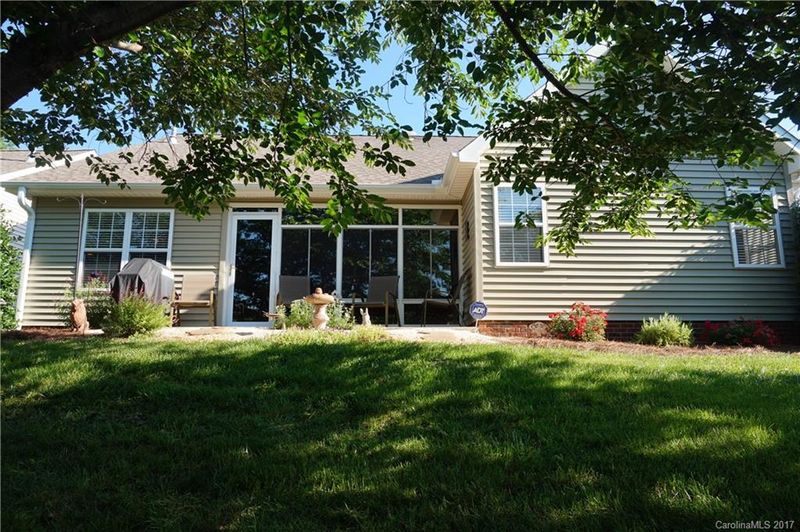 151 Ashwood Ln, Mooresville, NC 28117