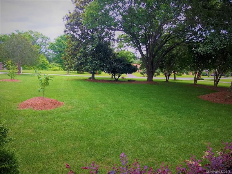 3321 Windrow Ln, Matthews, NC 28105