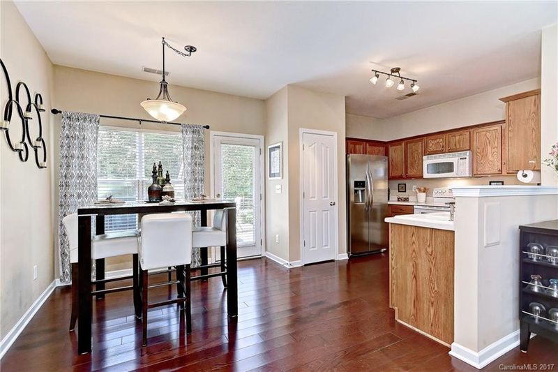 8330 Rolling Meadows Ln, Huntersville, NC 28078