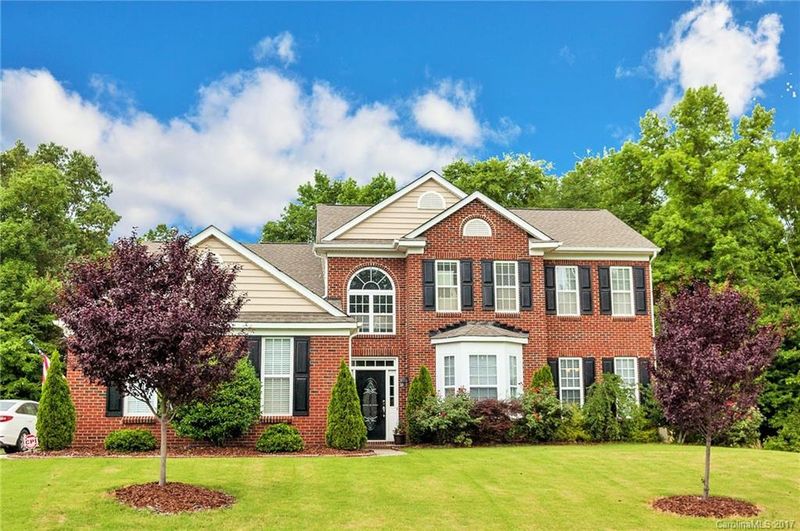406 Springwood Dr, Waxhaw, NC 28173