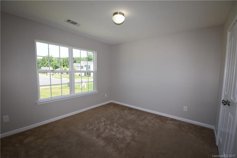 9220 Quilting Bee Ln, Charlotte, NC 28216