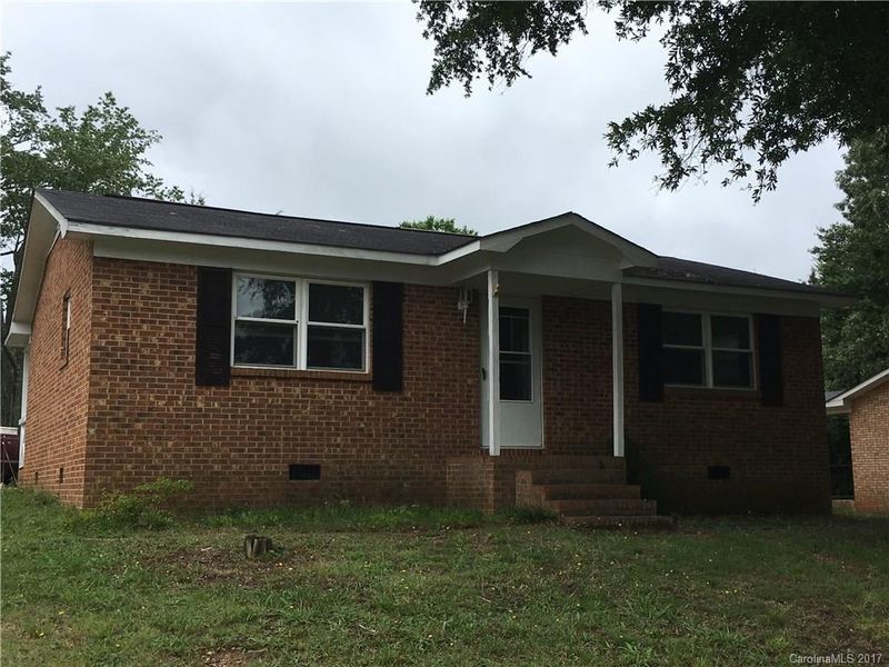 413 W Buckoak St W, Stanley, NC 28164