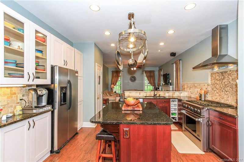 4404 Candalon Way, Matthews, NC 28105