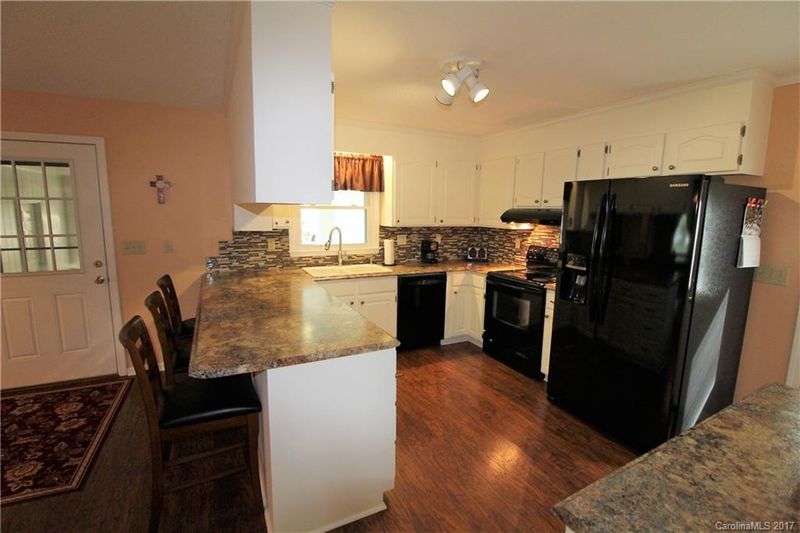 774 Pine Haven Cir #4, Clover, SC 29710