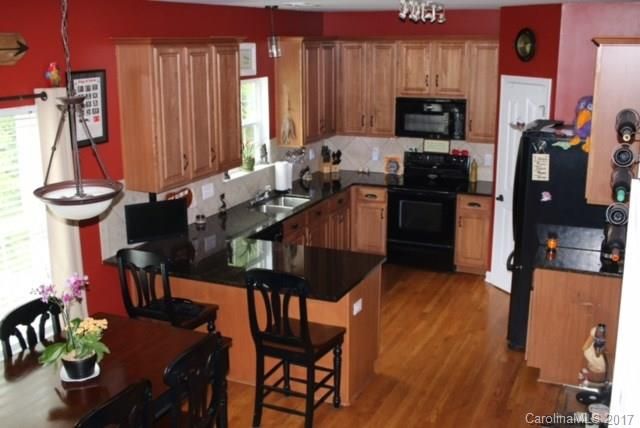 1082 Arrowhead Dr SE, Concord, NC 28027