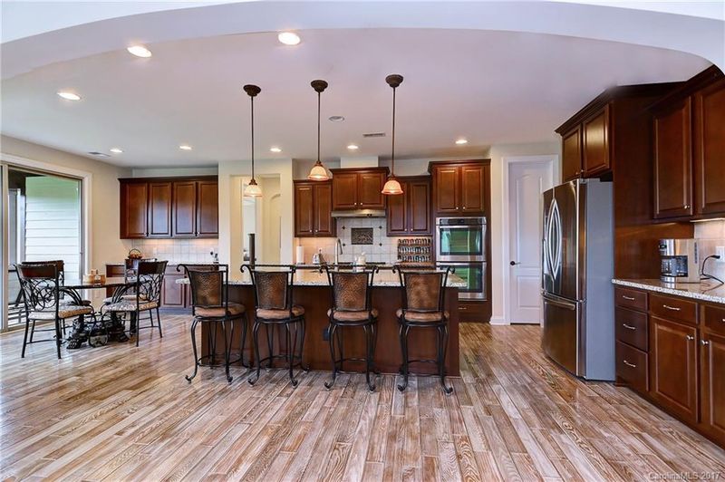 1100 Oleander Ln, Waxhaw, NC 28173
