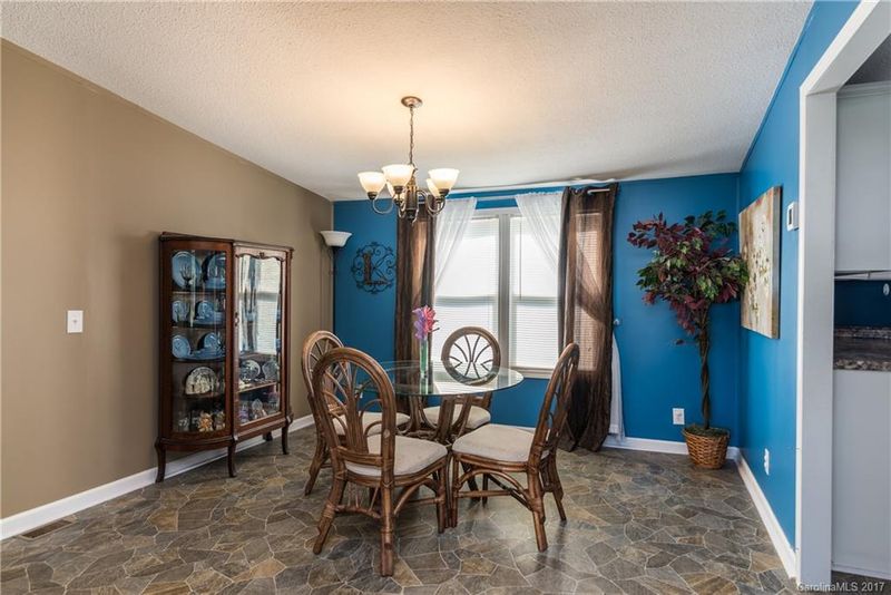 1017 Caldon Dr #77, Stanley, NC 28164